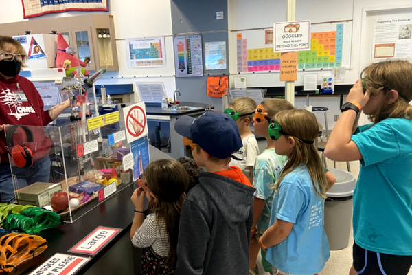 science_class_600x400